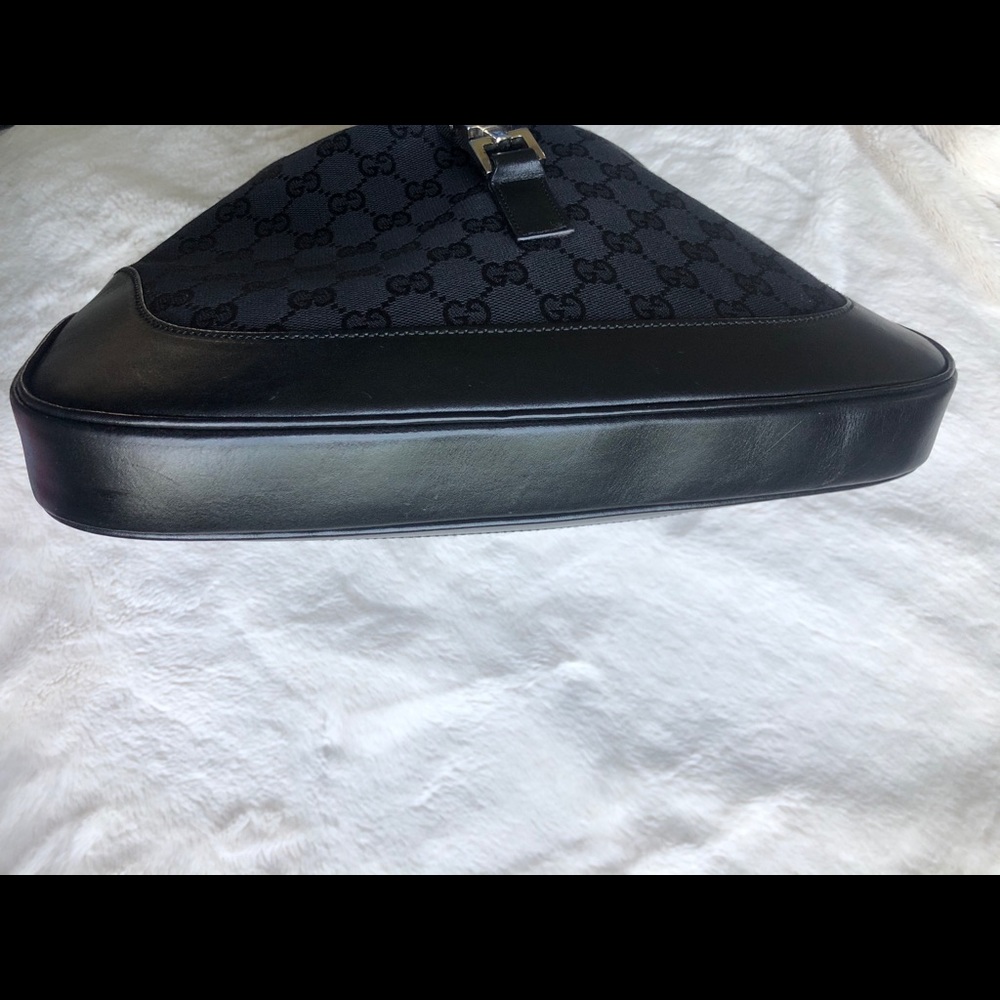 Authentic Vintage Gucci Jackie with Silver Hardware - Picture 4 of 15